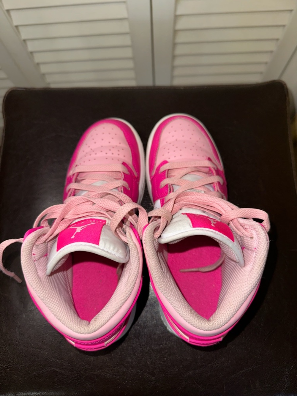 (SOLD) Kids Jordan 1 Mid (GS) “Fierce Pink” Sneakers… - Picture 4 of 11